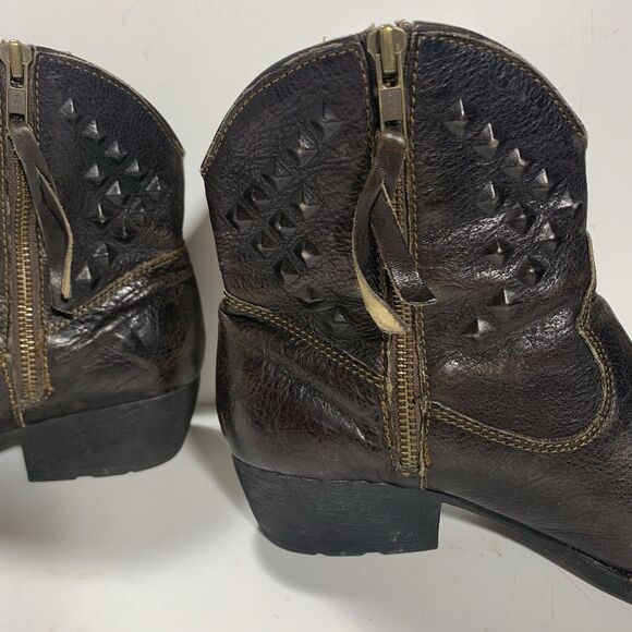 Born Leather Textured Studded Ankle Cowboy Western Boots Size 9.5 Women’s - Picture 12 of 16